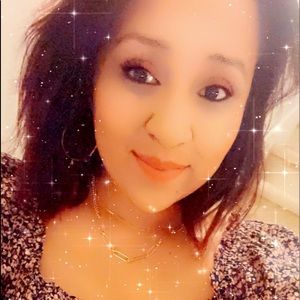 Meet your Posher, Leonela